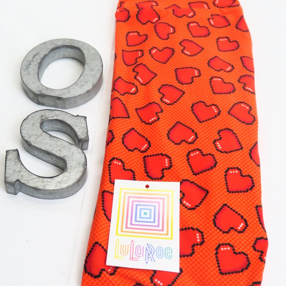 NWT LuLaRoe Leggings One Size / OS Digital Hearts